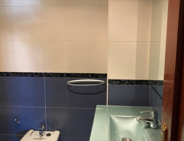 Piso en venta en calle Alfonso IX