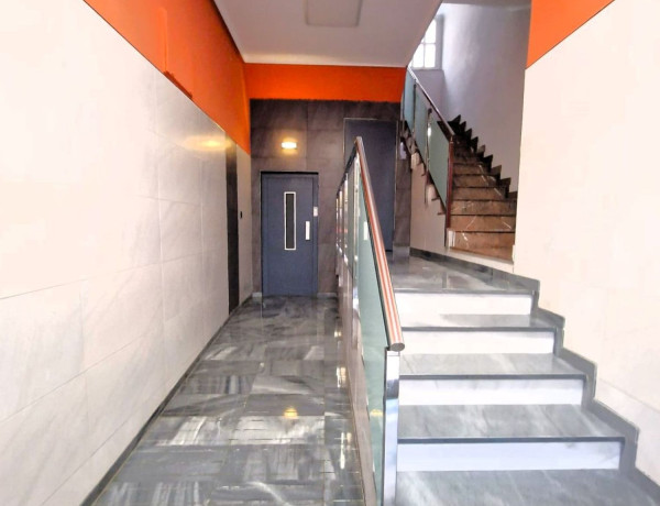 Piso en venta en calle Braulio Lausín