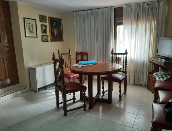 Casa de pueblo en venta en calle Pablo Santolaria, 25