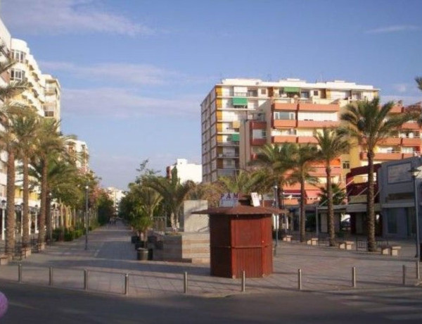 Piso en venta en calle Levante