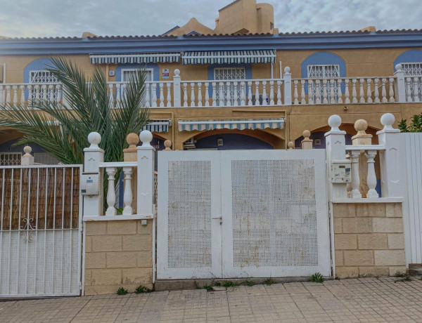 Chalet pareado en venta en Arenales del Sol