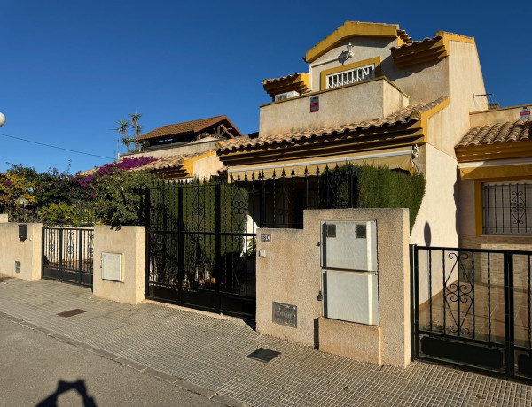 Chalet adosado en venta en calle Lavapiés