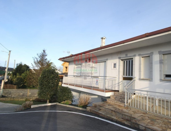 Chalet pareado en venta en Ribadeo