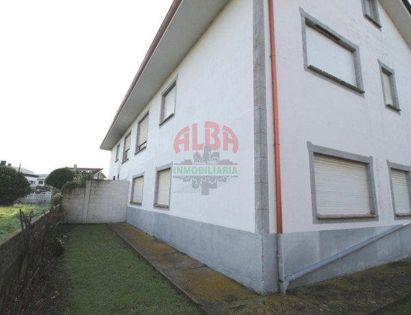 Chalet pareado en venta en Ribadeo