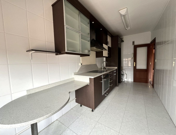 Piso en venta en calle Erdiko, 7