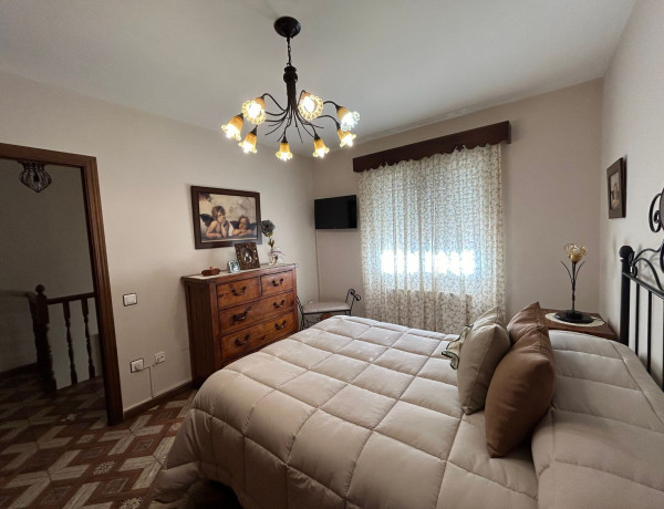 Chalet adosado en venta en calle Candelaria, 9