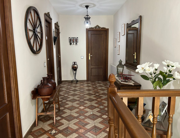 Chalet adosado en venta en calle Candelaria, 9