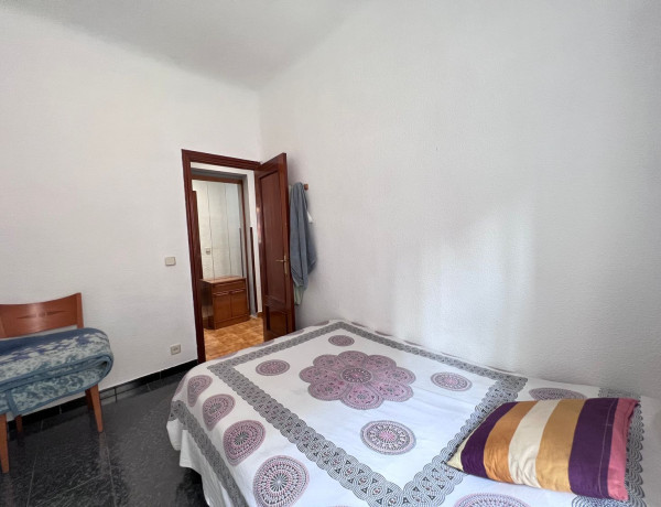 Piso en venta en Adelfas