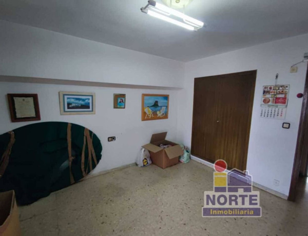 Piso en venta en Barri Zona Nord