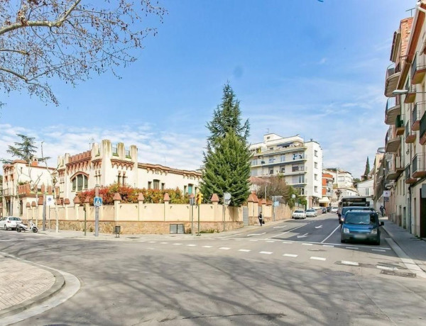 Edificio en venta en Pla de Sant Magi