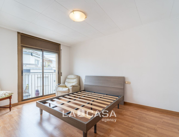 Piso en venta en El Castell-Poble Vell