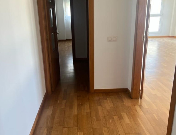 Piso en venta en calle Doctor Alfonso Chiscano Díaz, 8