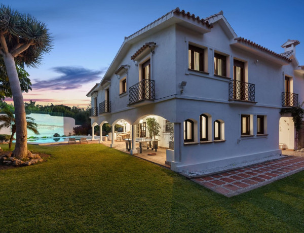 Casa o chalet independiente en venta en Guadalmina Baja