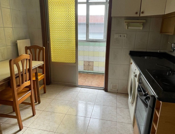 Piso en venta en avenida Marcelo Celayeta, 90