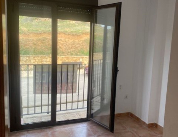 Casa o chalet independiente en venta en calle Teruel, 8