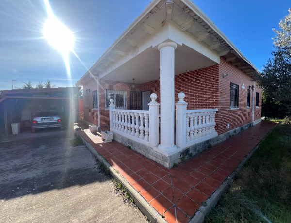 Casa o chalet independiente en venta en calle Clarete s/n