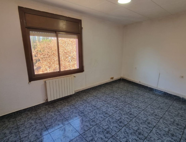 Piso en venta en Urb. Pueblo, Parets del Vallès