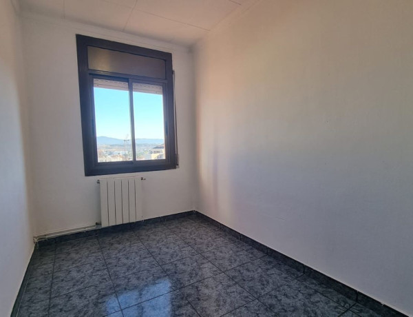 Piso en venta en Urb. Pueblo, Parets del Vallès