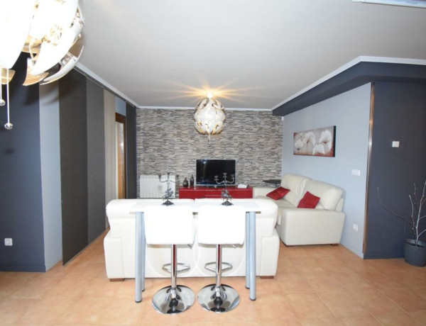 Chalet adosado en venta en calle Xacedos, 10