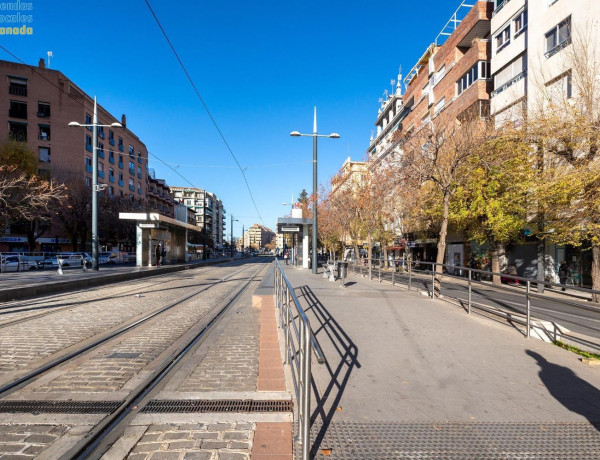 Garaje en venta en avenida de la Constitución