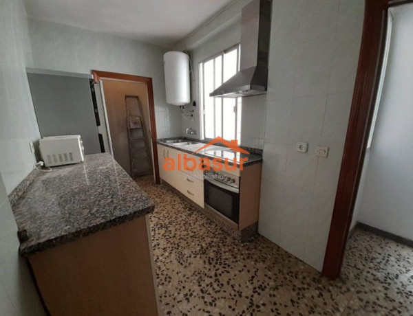 Piso en venta en calle Menéndez Pelayo, 2