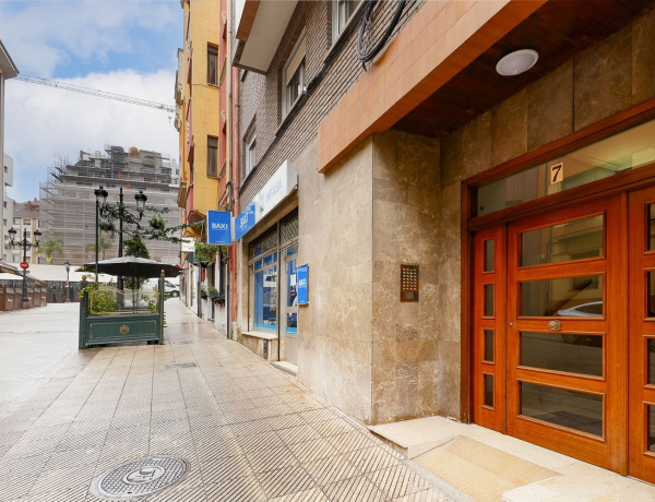 Piso en venta en calle Alfonso III el Magno, 7