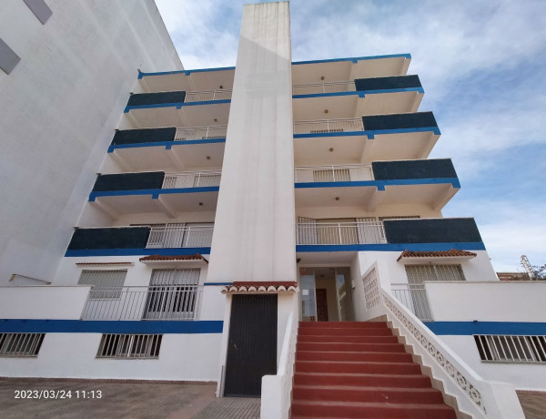 Edificio residencial en venta en Roger De Lauria