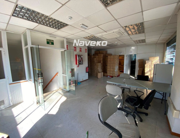 Nave en venta en Valdelacasa