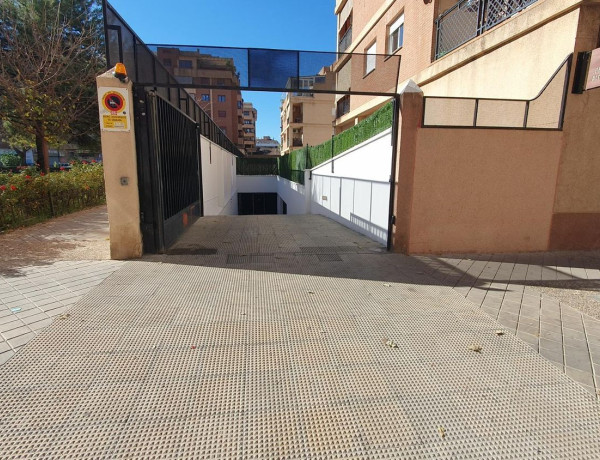 Garaje en venta en calle Torre de la Vela, 1