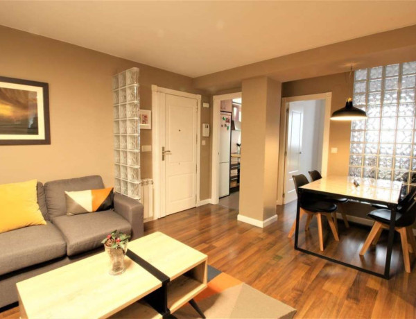 Piso en venta en avenida de Cesáreo Alierta
