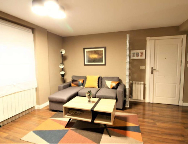 Piso en venta en avenida de Cesáreo Alierta