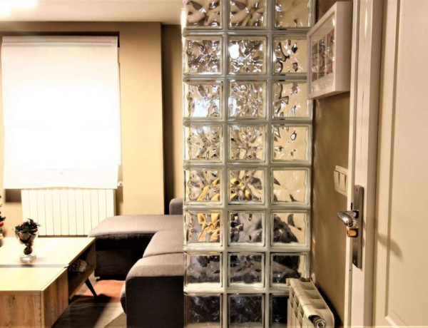Piso en venta en avenida de Cesáreo Alierta