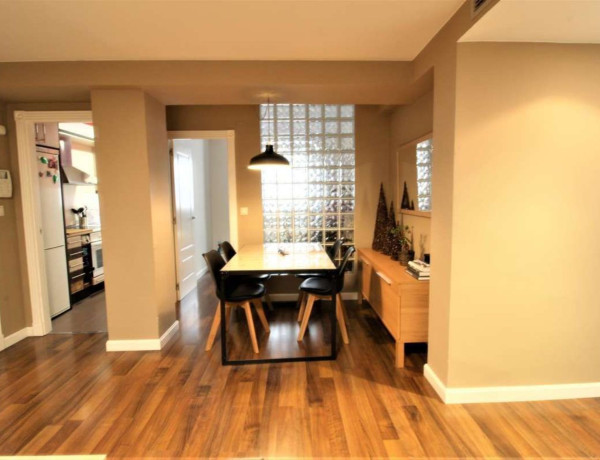Piso en venta en avenida de Cesáreo Alierta