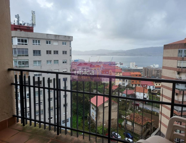 Piso en venta en Travesía de Vigo - San Xoán