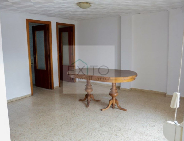 Piso en venta en avenida Reis Catolics