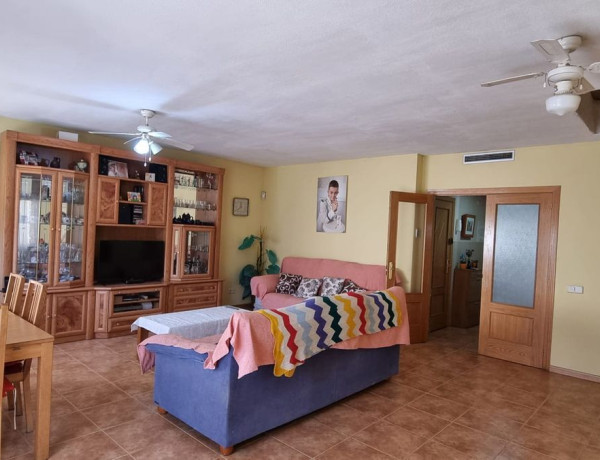 Chalet pareado en venta en avenida Olveite