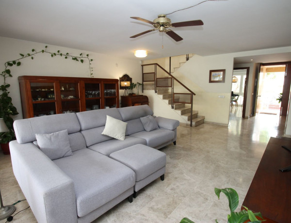 Chalet adosado en venta en L'Olivera - Amanecer