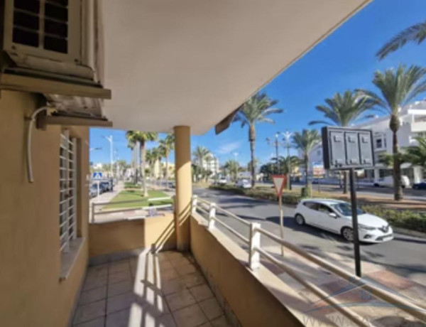 Piso en venta en Aguadulce sur