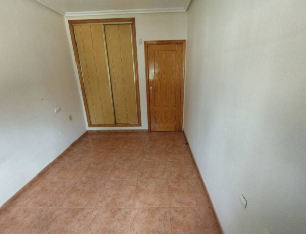 Piso en venta en calle Río Espinaredo