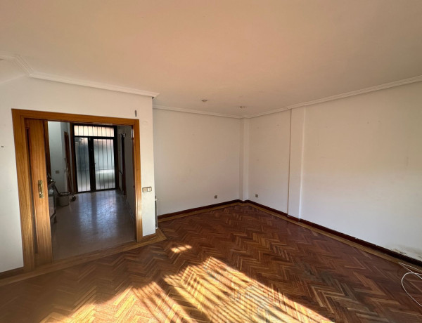 Chalet adosado en venta en Zona Estación