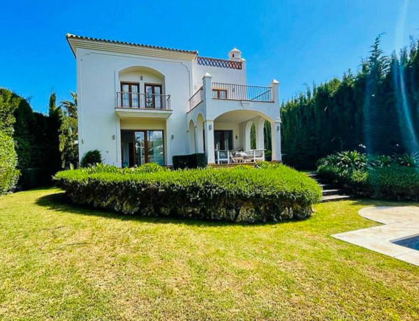 Casa o chalet independiente en venta en Urb. Selwo, La Concha-Resina Golf