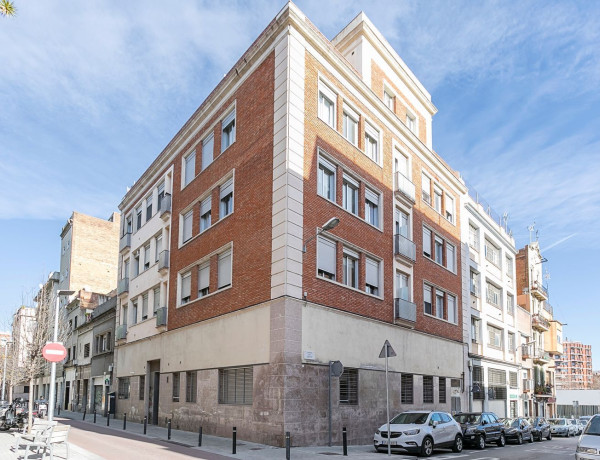 Piso en venta en calle del Ripollès, 56