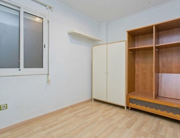 Piso en venta en Nucli Urbà