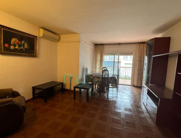 Piso en venta en elisenda de montcada