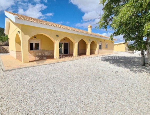 Casa o chalet independiente en venta en Pinoso