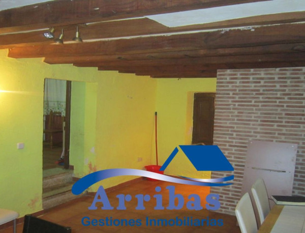 Casa de pueblo en venta en Urb. Casco Urbano, Escalona