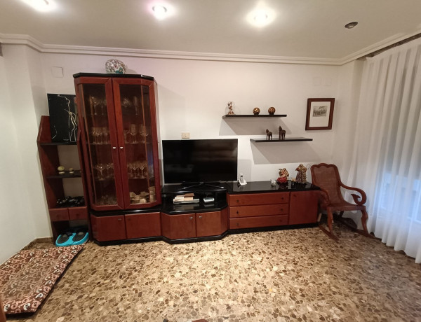 Chalet adosado en venta en Zona Llombai