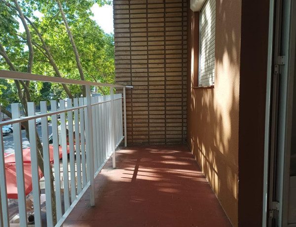 Piso en venta en calle de Demetrio Galán Bergua, 26