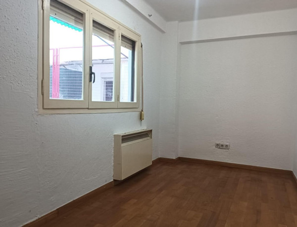 Piso en venta en calle de Demetrio Galán Bergua, 26