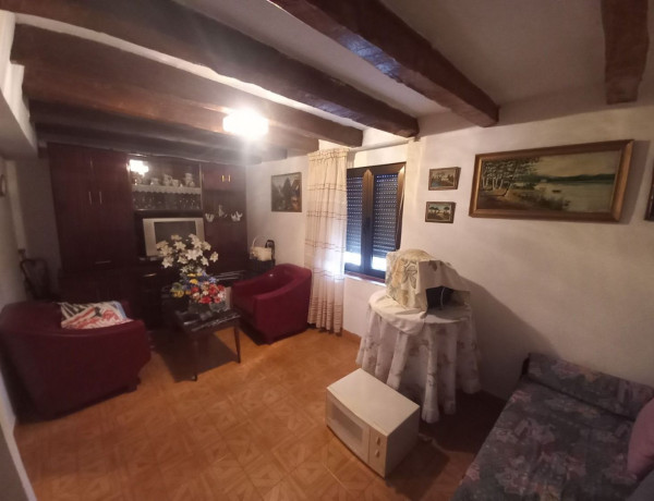 Chalet adosado en venta en calle Río Arlanzón